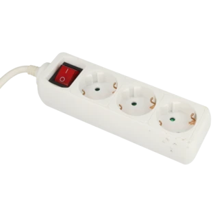 Kopp stekkerdoos 3-voudig, schakelaar wit, 250V~, 16A