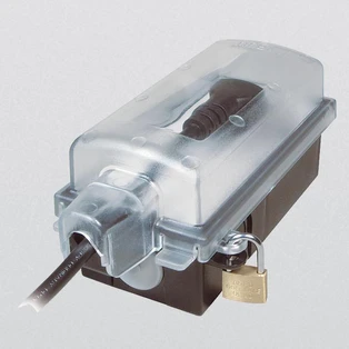 Lockable outdoor socket outlet for angle plugs