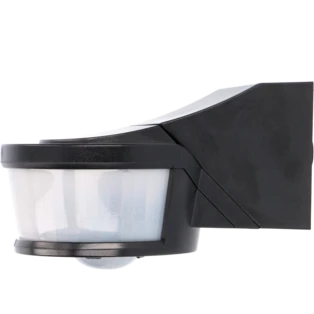 Motion detector with detection angle of 270&deg;