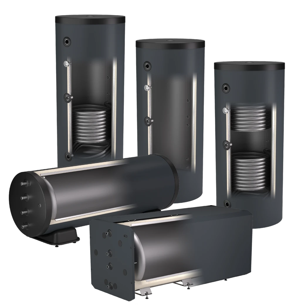 Boiler und Speichertanks in verschiedenen Größen mit Wärmeisolierschicht und Anschlüssen für Heizungssysteme